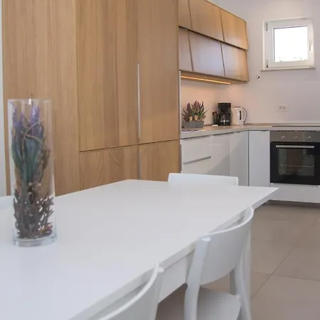 Miri Palme Villa Privlaka (Zadar)