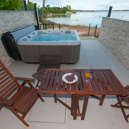 Miri Palme Privlaka (Zadar)